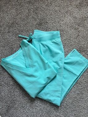 NWOT Mandala Scrub Set